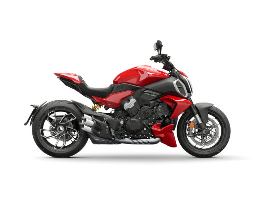 Ducati Diavel V4 - Red (22MY) - Image 1
